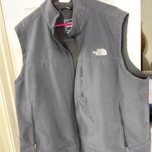 The North Face Men's Dark Gray Vest